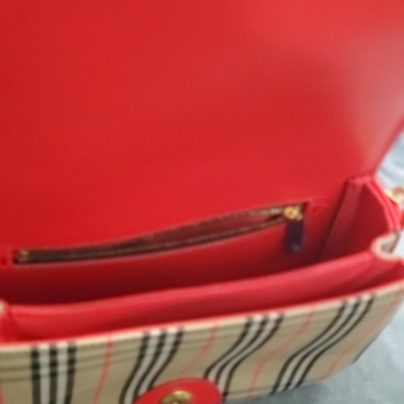 Burberry purse - Picture 4 of 5